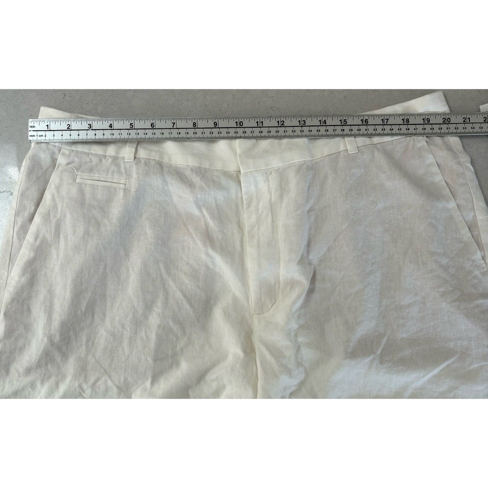 NWT Gap 365 Low Rise Linen Blend Trouser Shorts White Size 18, 9" Inseam 780784 - Picture 6 of 13